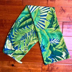 90s Arden B. Fitted tropical print flares in blues and greens, size 6